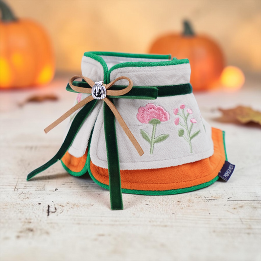 Witch's Alchemist Lab (1-Meadow Bloom) | Pet Neckwear