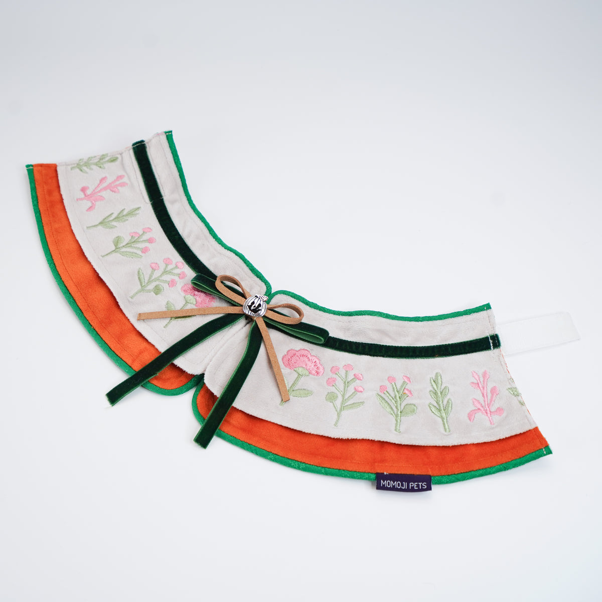 Witch's Alchemist Lab (1-Meadow Bloom) | Pet Neckwear