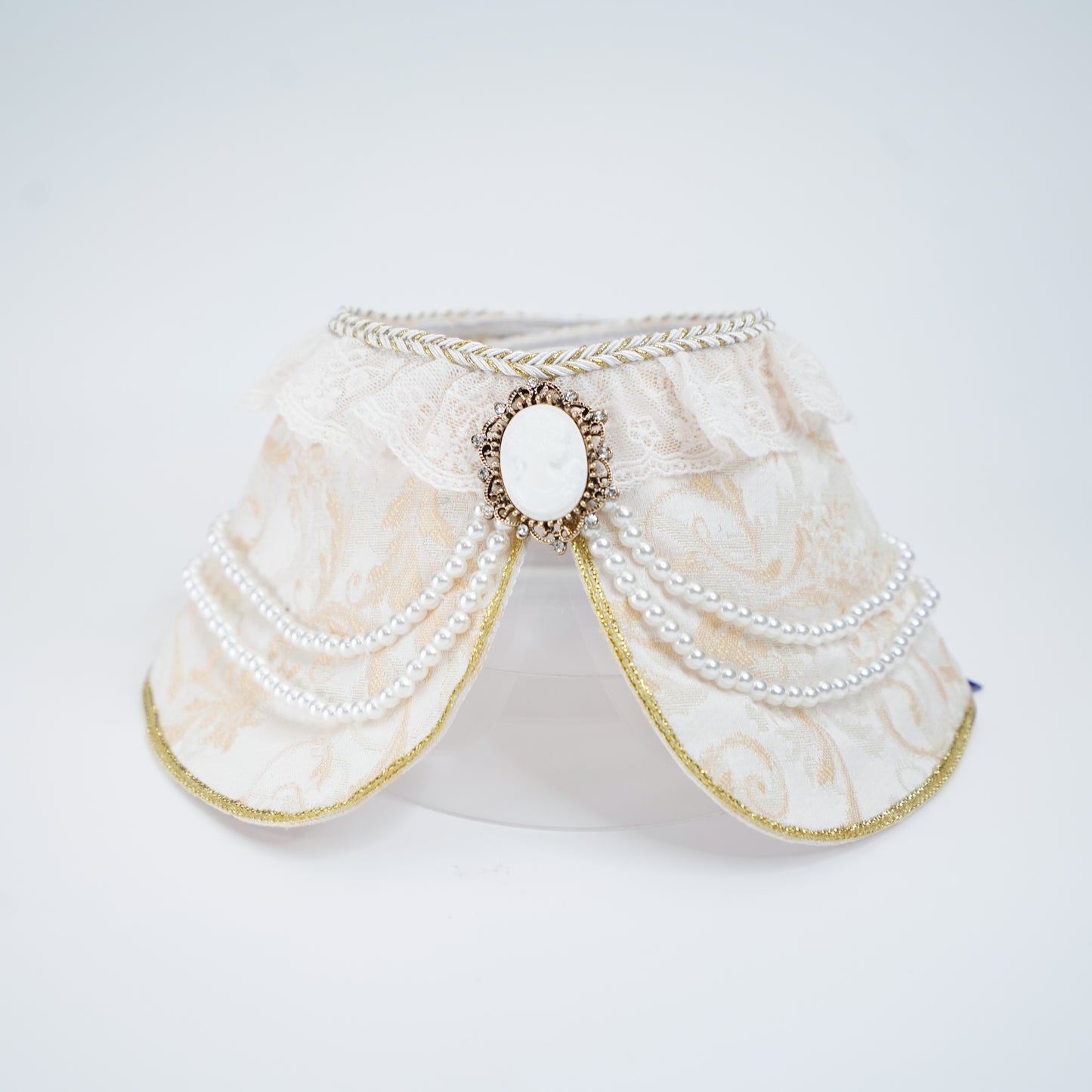 Henrietta (1-Champagne Silk Ivory) | Pet Neckwear