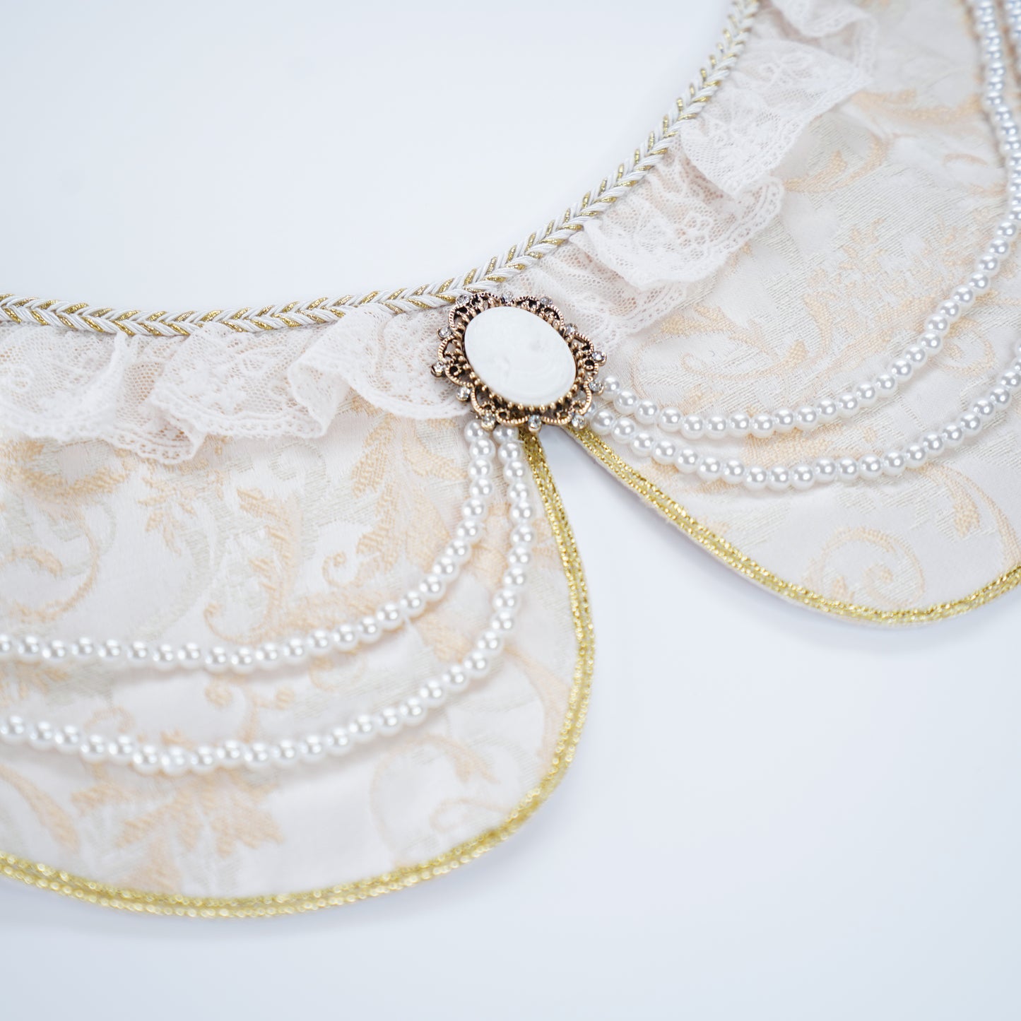 Henrietta (1-Champagne Silk Ivory) | Pet Neckwear