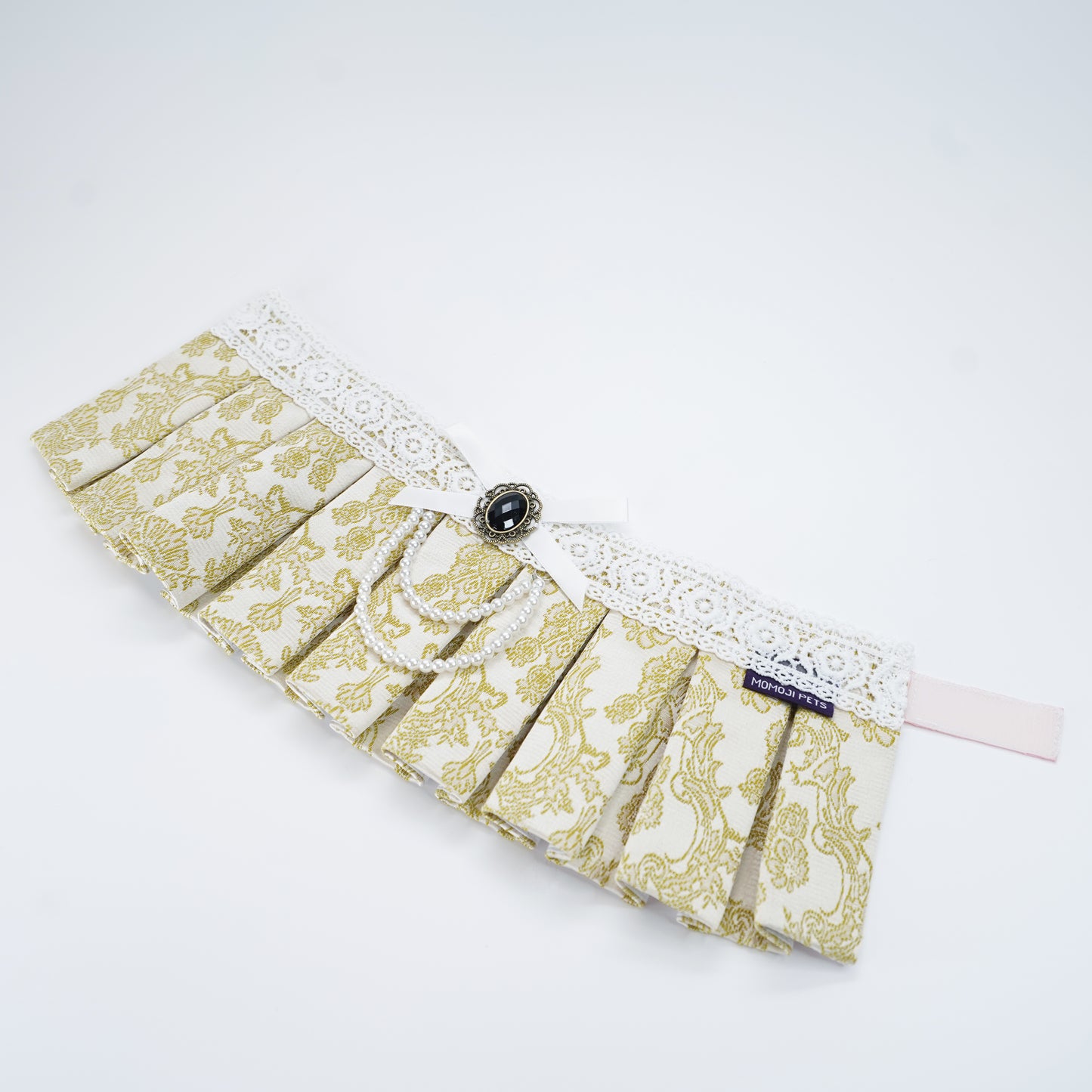 Gwendolen (1-Gilded Vanilla Brocade) | Pet Neckwear