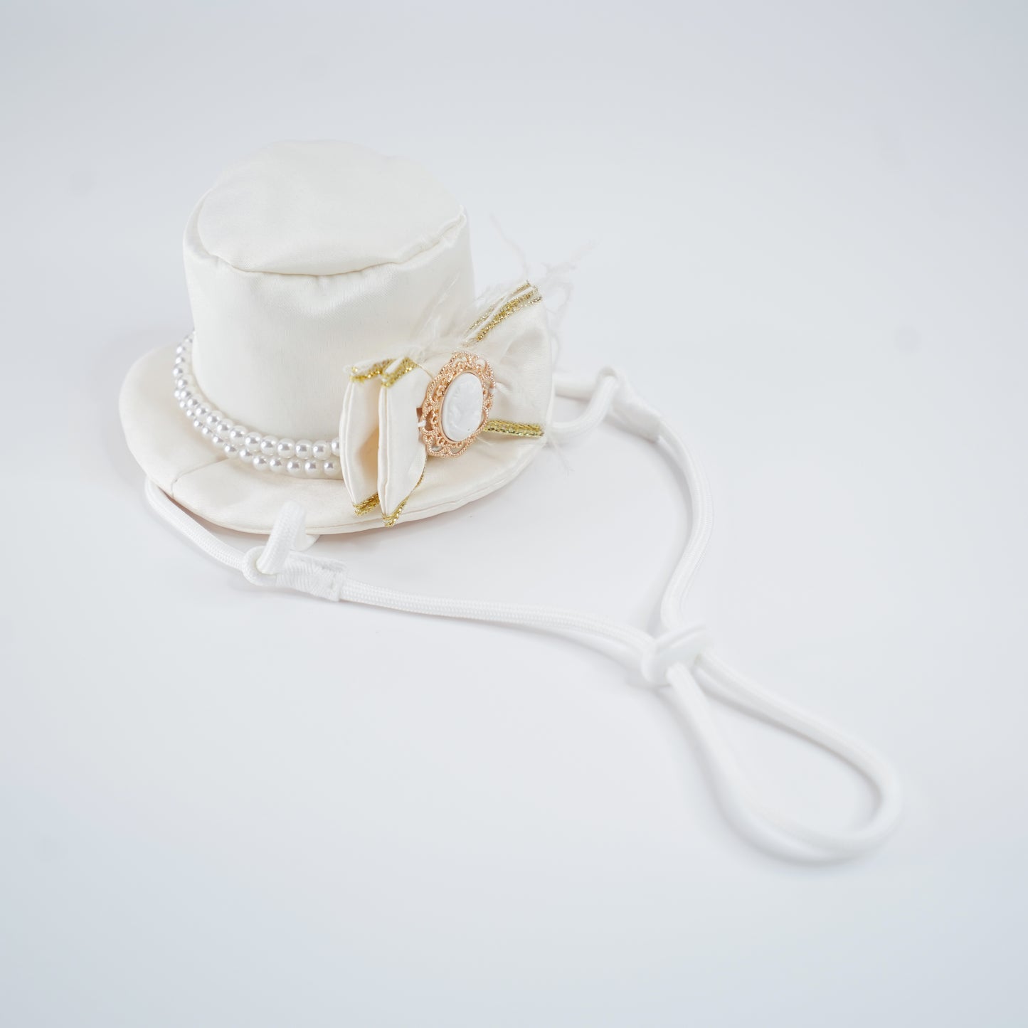 Arabella (1-Bridal Alabaster Satin) | Pet Hat